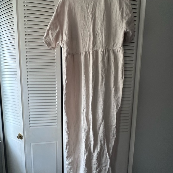 Kiko Cream Button-Front Maxi Dress - Picture 2 of 3